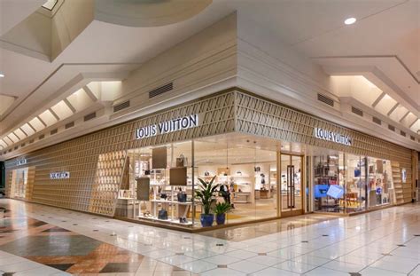 louis vuitton store somerset.